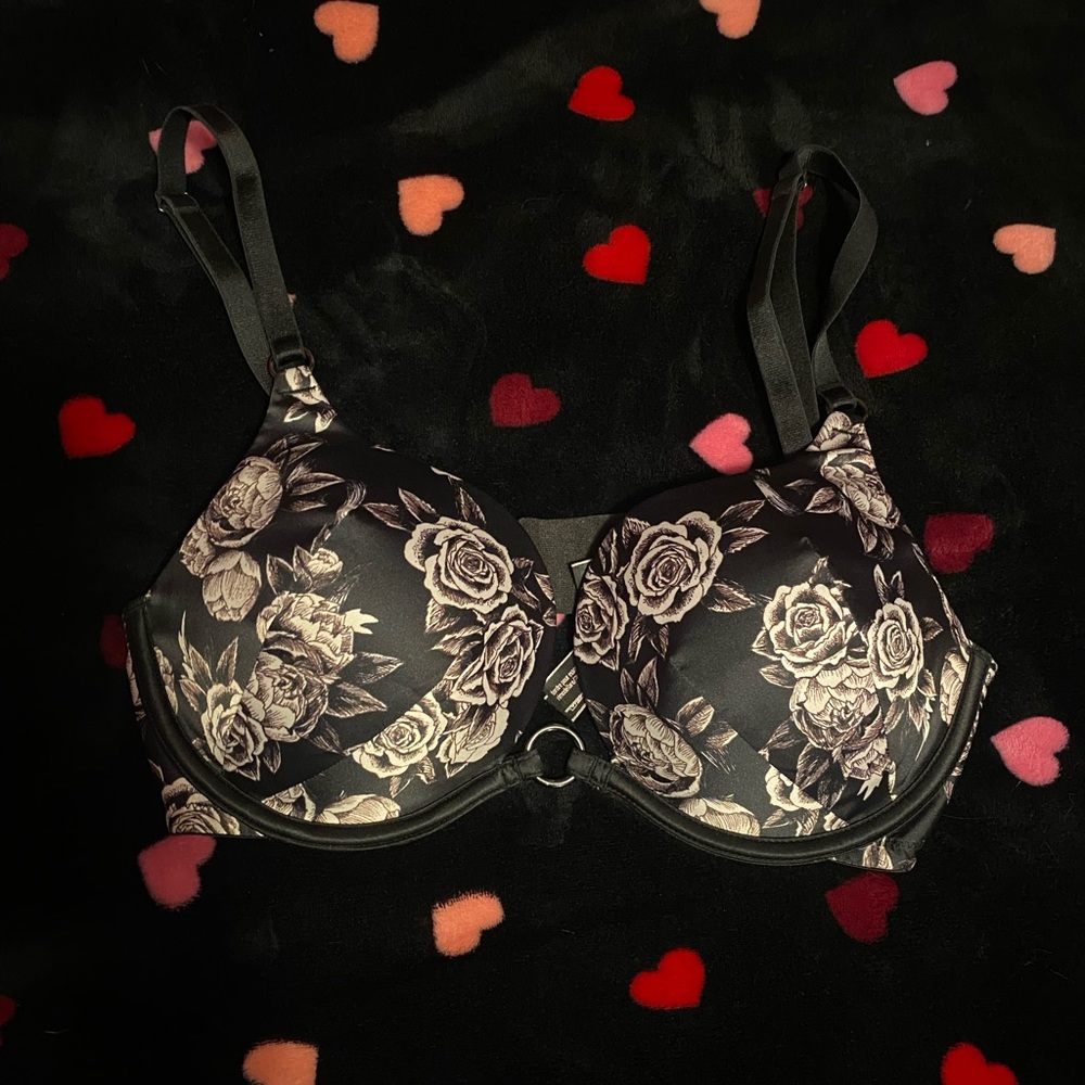 Victorias’s Secret Lined Plunge Rose O ring bra - new without tags size 34D